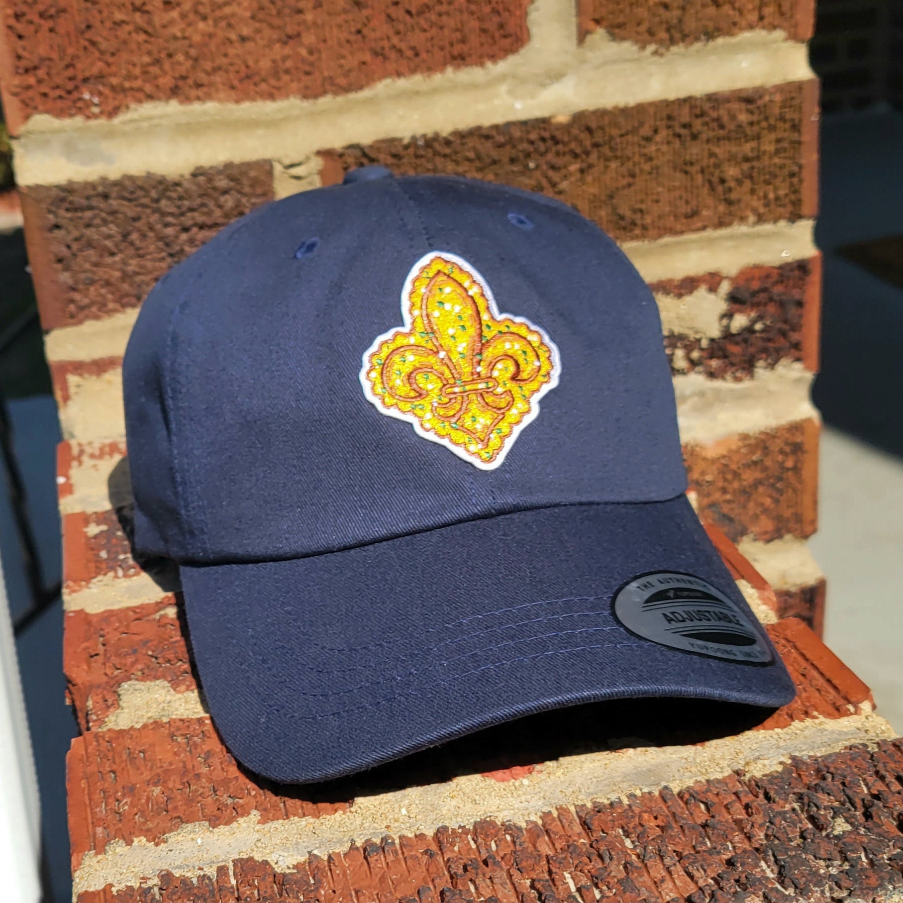 New Cardinals hat features toasted ravioli, Gateway Arch